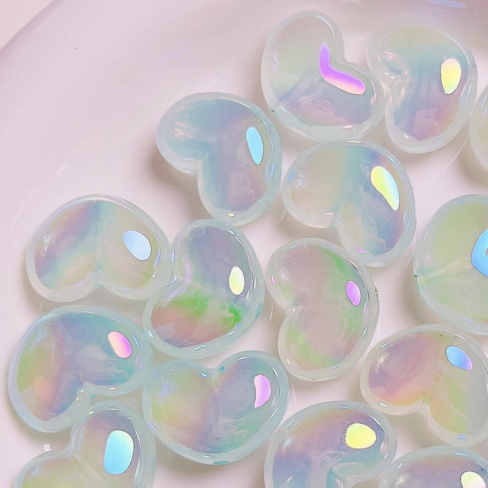 UV Aurora Mermaid Heart Shape Acrylic Pendant Jewelry Beads Ornament 10 Pieces