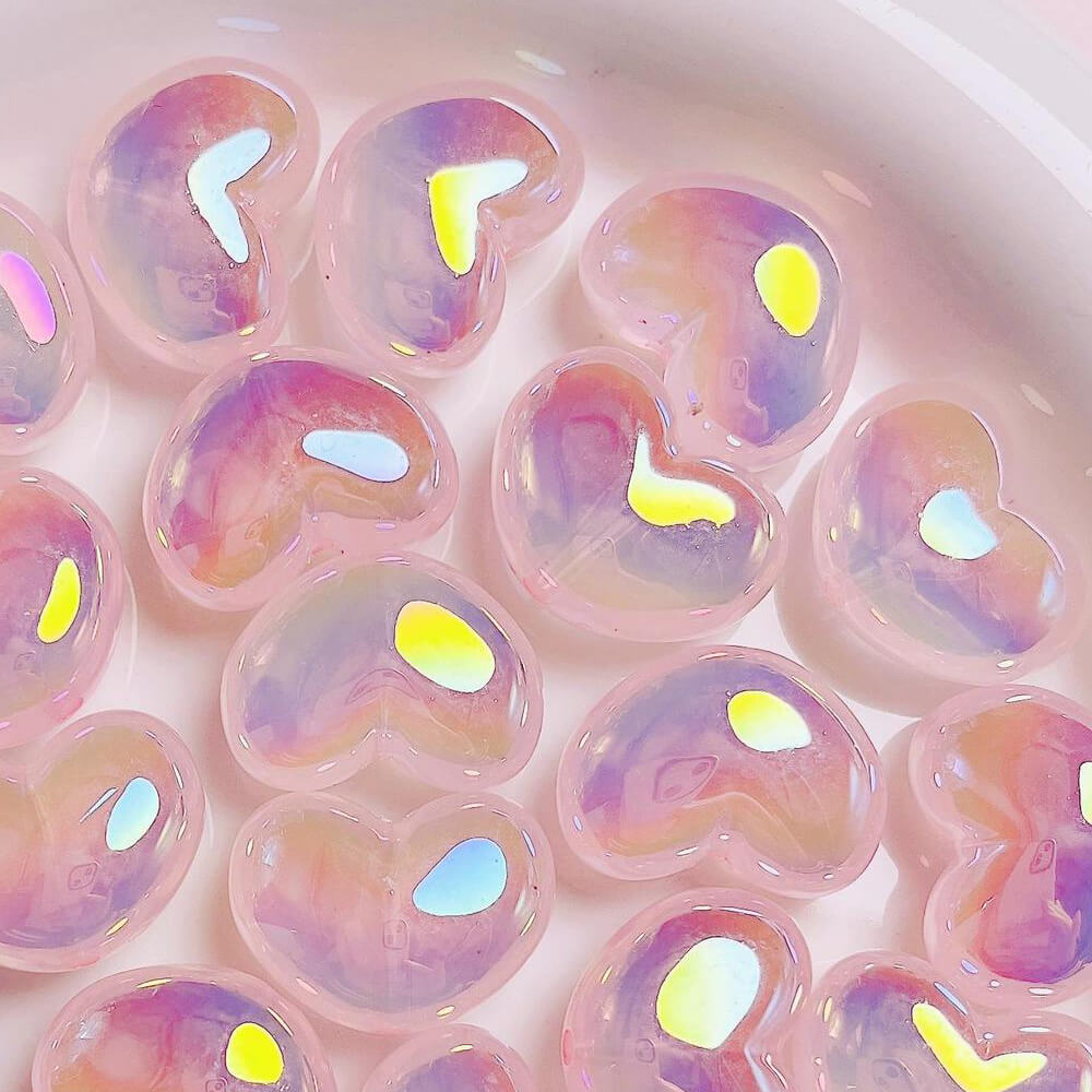 UV Aurora Mermaid Heart Shape Acrylic Pendant Jewelry Beads Ornament 10 Pieces